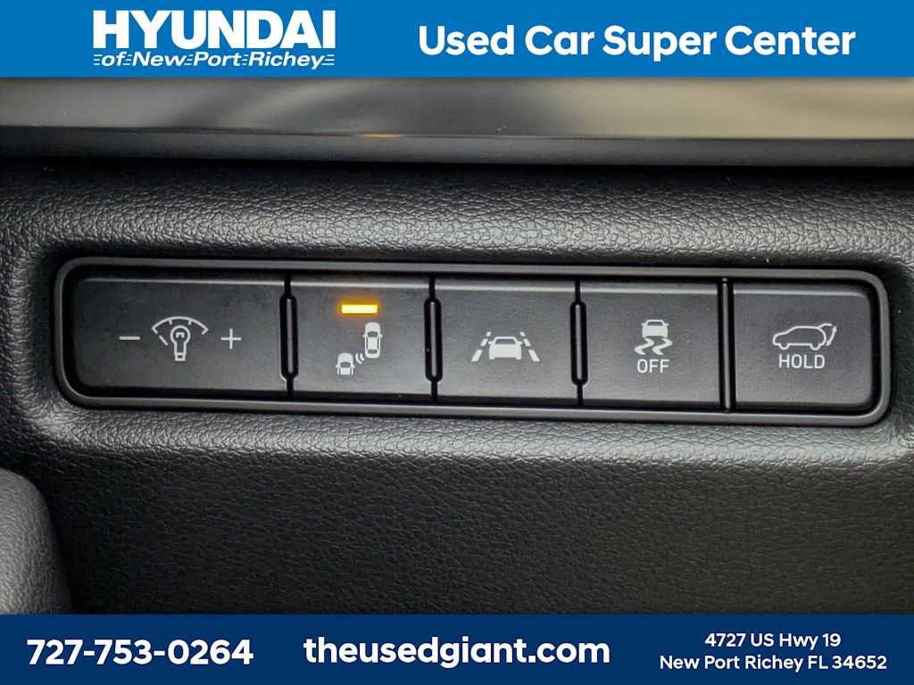 Thumbnail: 2021 Kia Telluride - 37