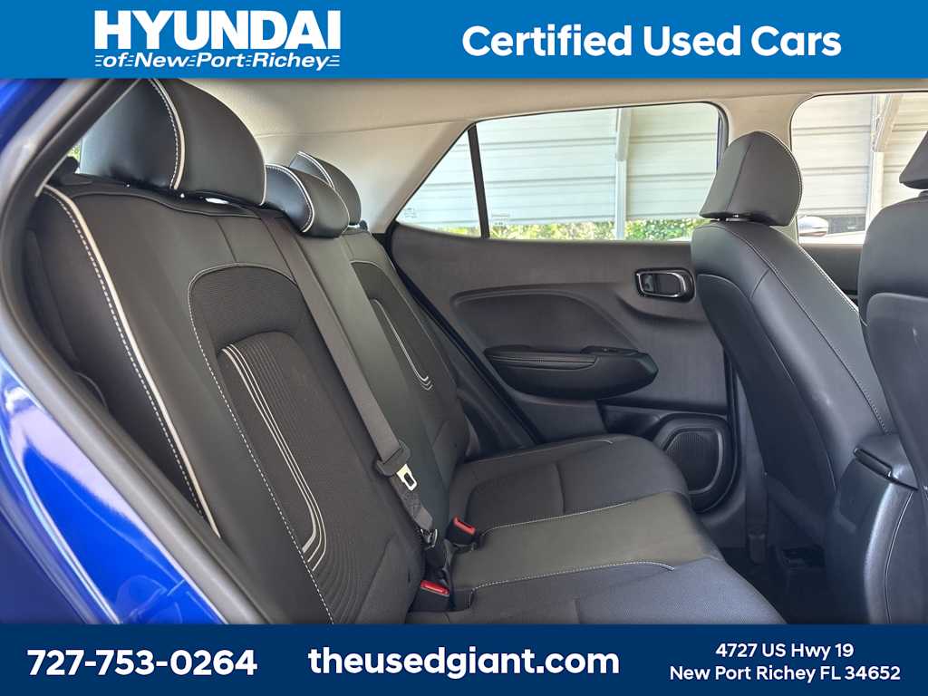 2022 Hyundai Venue Limited 16