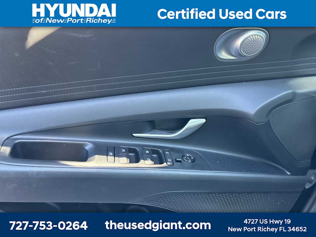 Thumbnail: 2024 Hyundai Elantra - 9