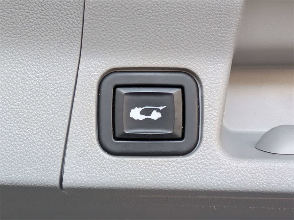 Thumbnail: 2022 GMC Acadia - 12