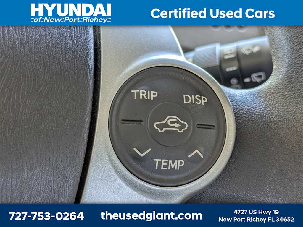 Thumbnail: 2010 Toyota Prius - 25