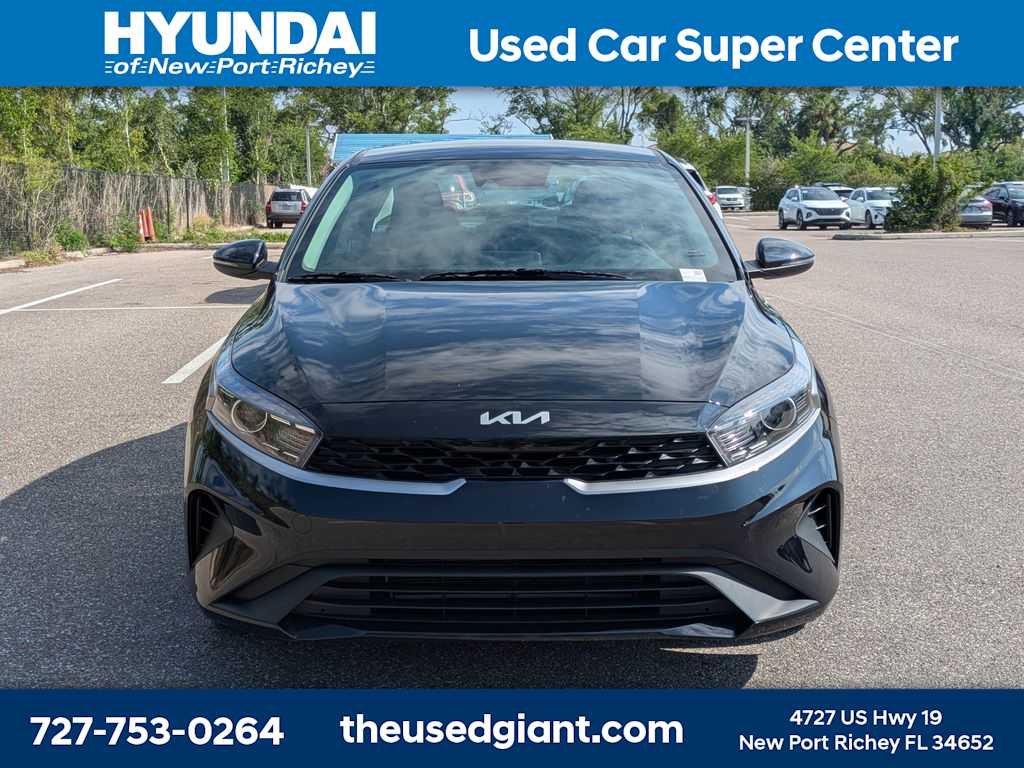 Thumbnail: 2024 Kia Forte - 8