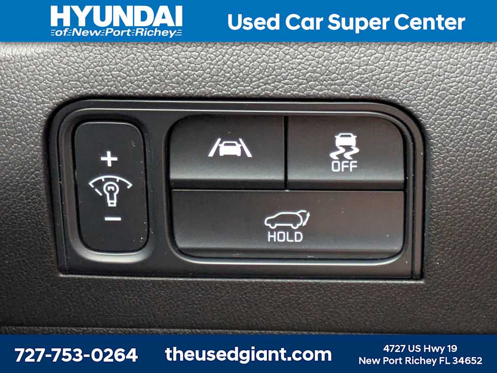 Thumbnail: 2023 Kia Sorento - 35
