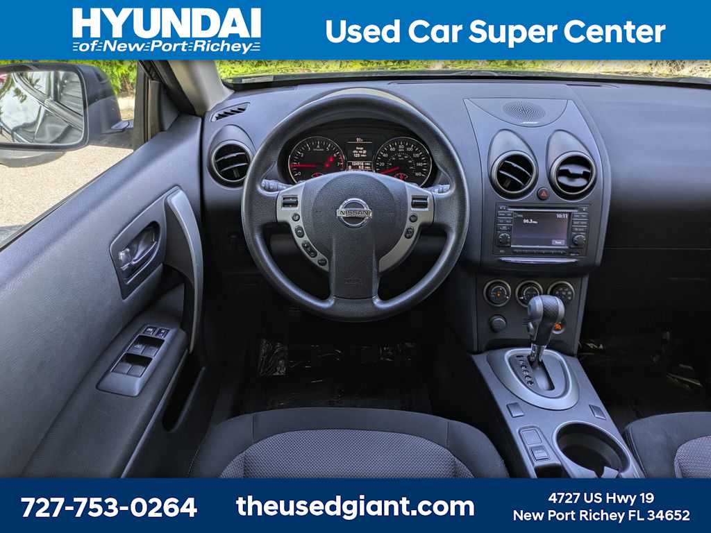 Thumbnail: 2013 Nissan Rogue - 17