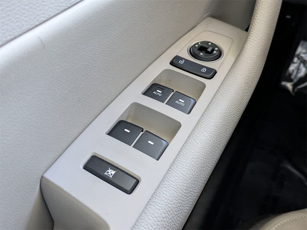 Thumbnail: 2019 Hyundai Sonata - 32