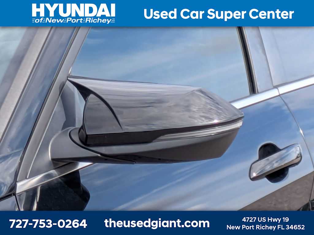 Thumbnail: 2023 Hyundai Elantra - 11