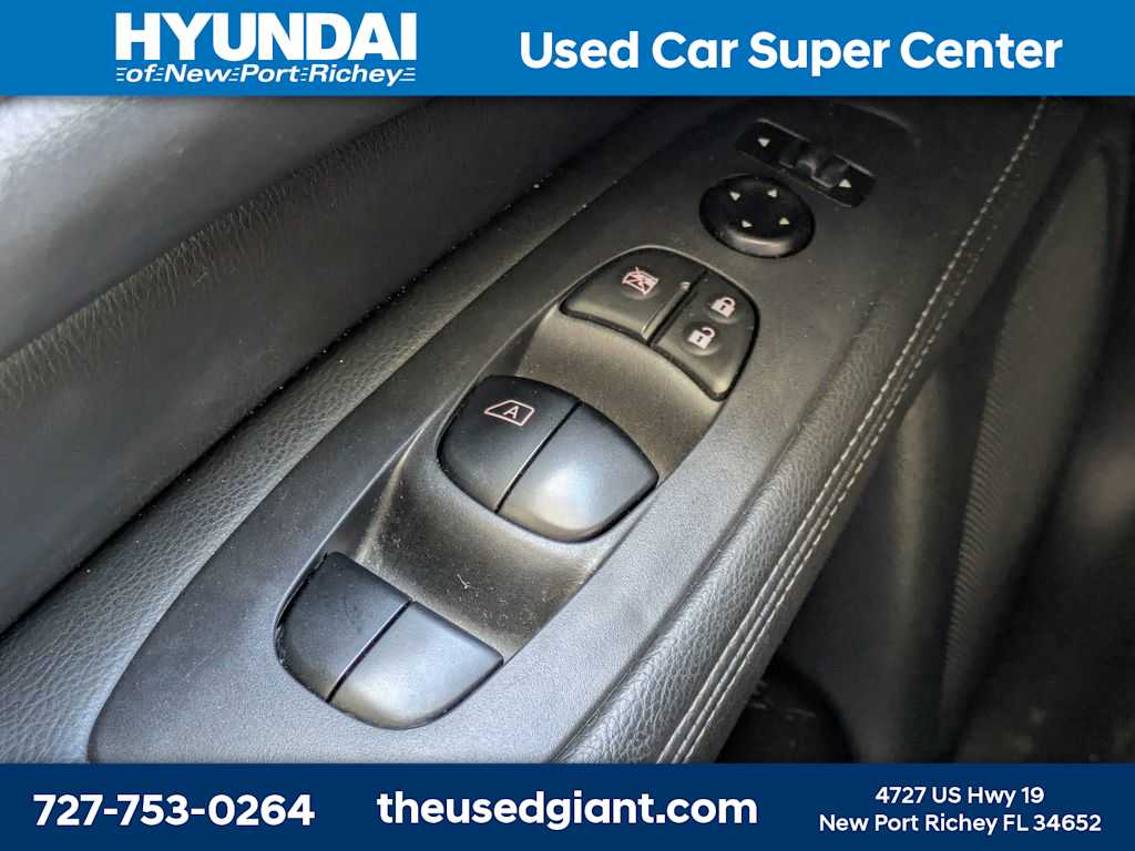 Thumbnail: 2020 Nissan Pathfinder - 29