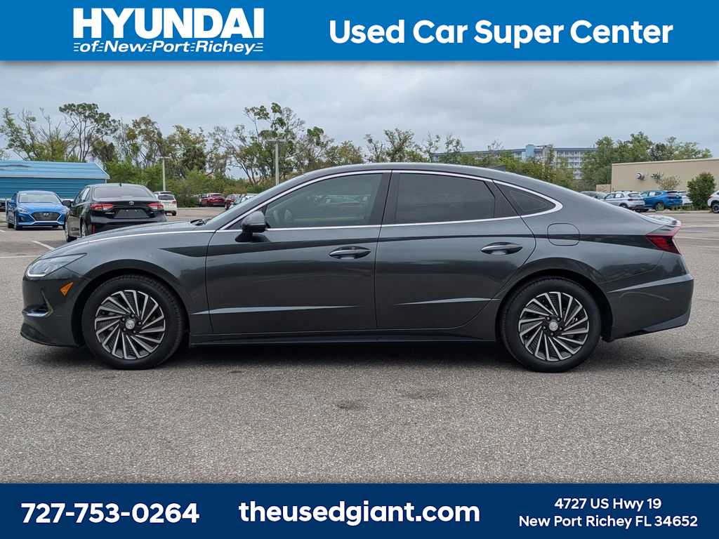 Thumbnail: 2023 Hyundai Sonata - 2