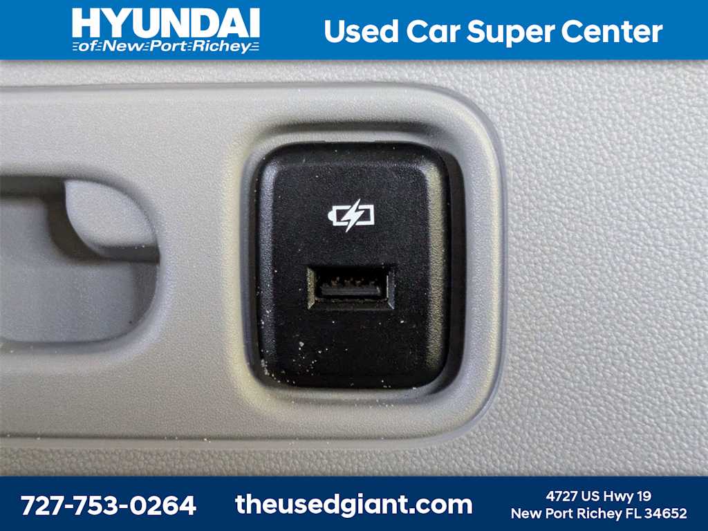 Thumbnail: 2022 GMC Acadia - 16