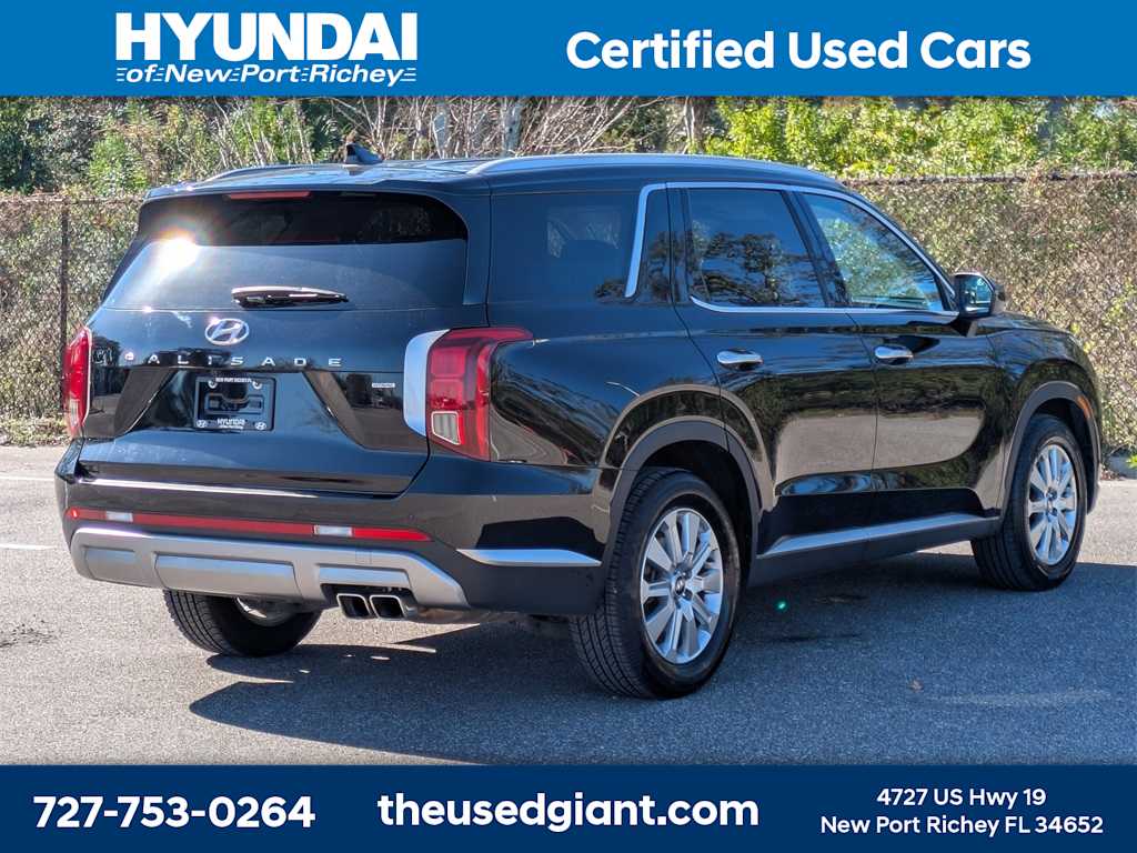 Thumbnail: 2023 Hyundai Palisade - 5