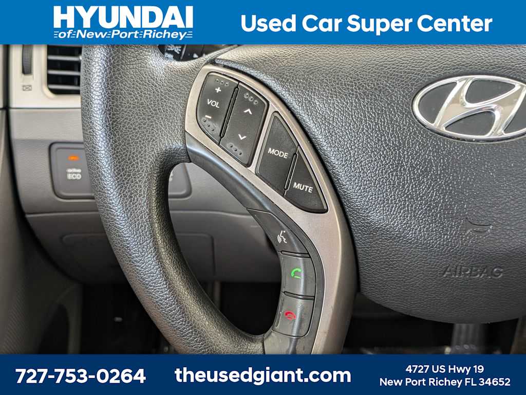 Thumbnail: 2013 Hyundai Elantra - 25