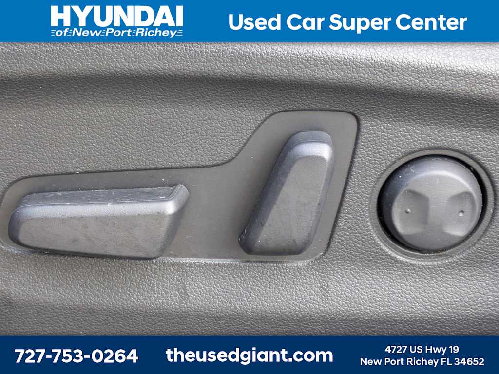 Thumbnail: 2020 Hyundai Elantra - 20