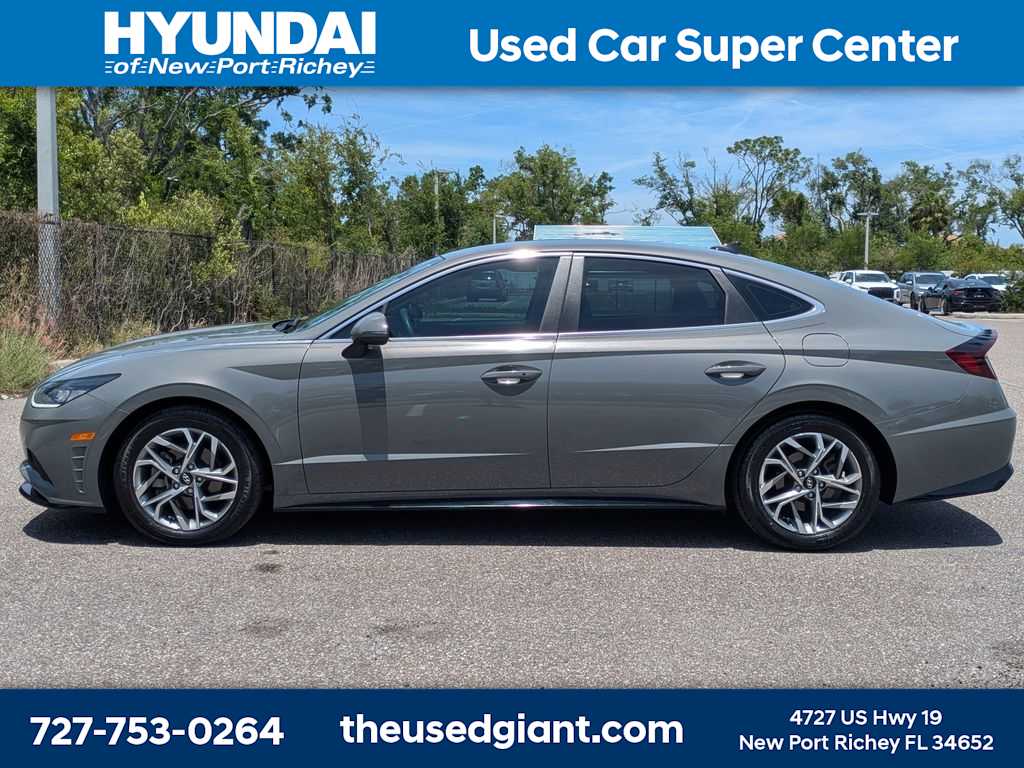 Thumbnail: 2023 Hyundai Sonata - 2