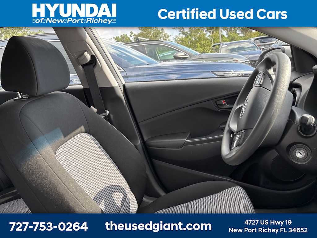 2022 Hyundai Kona SE 7