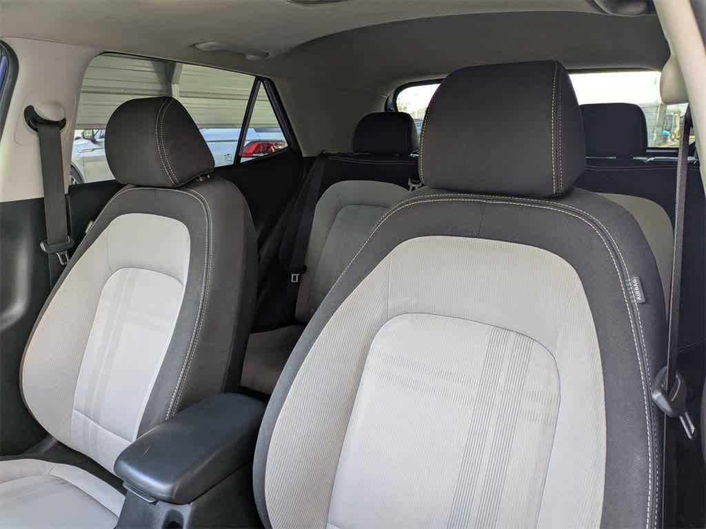 Thumbnail: 2023 Hyundai Venue - 7