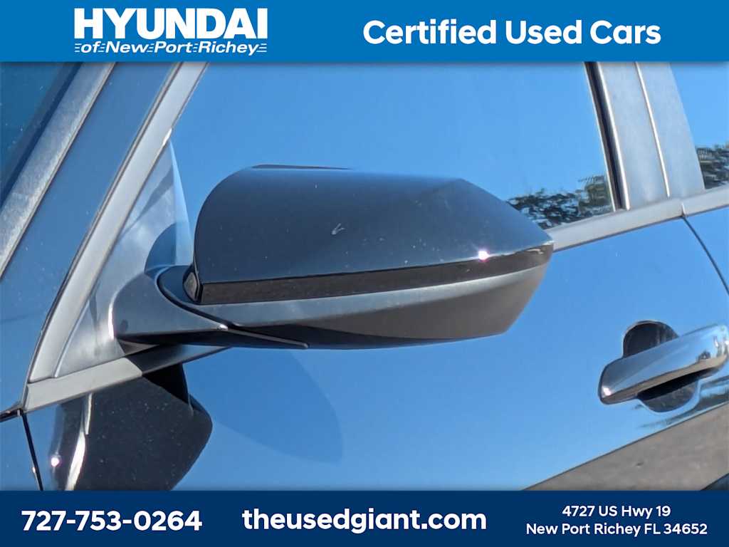 Thumbnail: 2023 Hyundai Elantra - 11