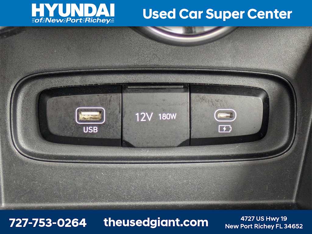 Thumbnail: 2023 Hyundai Venue - 23