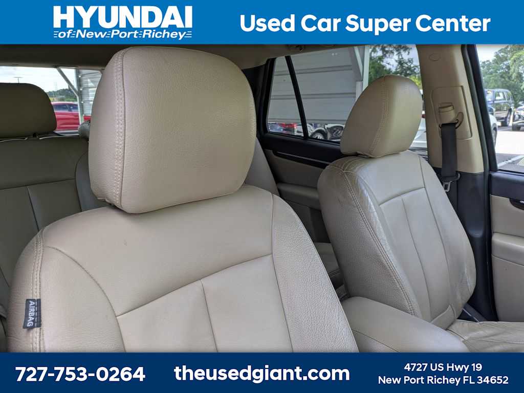 Thumbnail: 2010 Hyundai Santa Fe - 6
