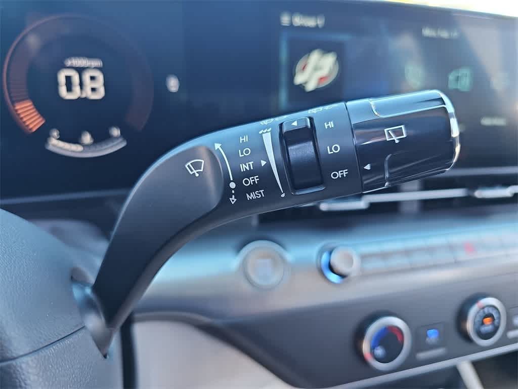 2025 Hyundai Kona SE 23