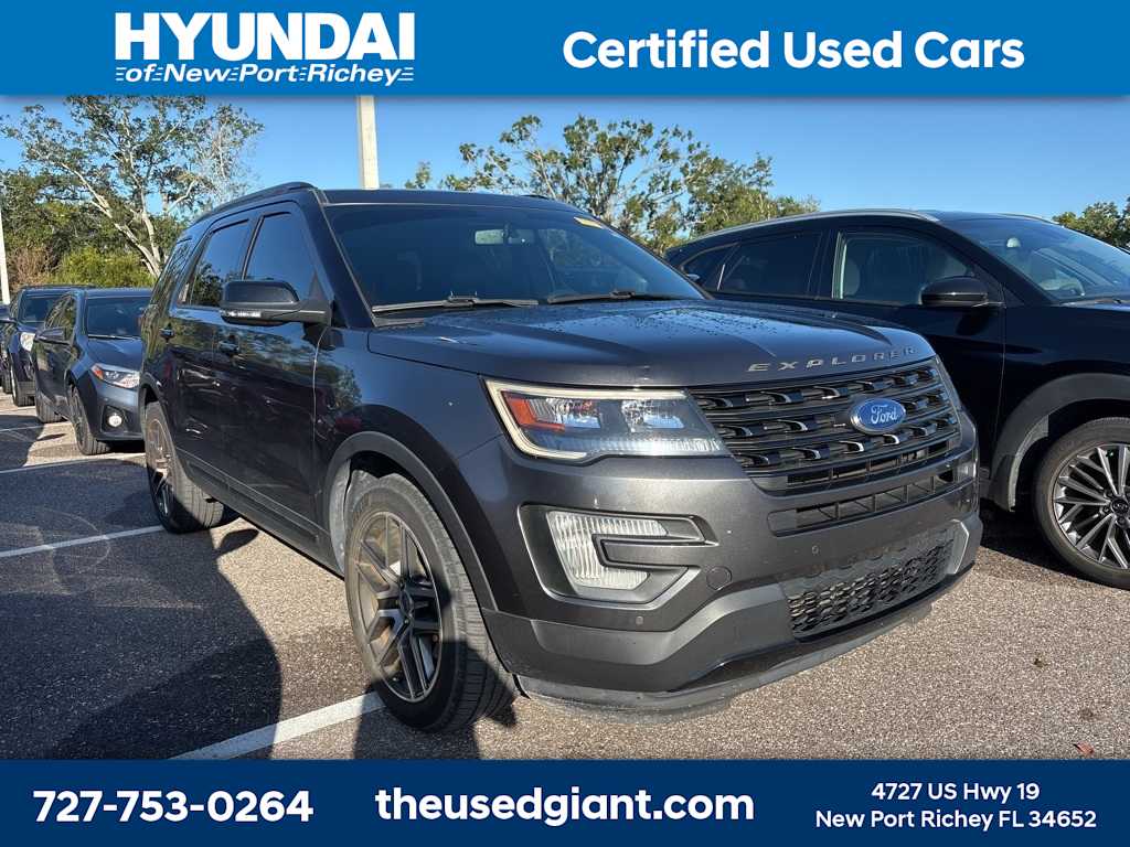 Thumbnail: 2017 Ford Explorer - 4