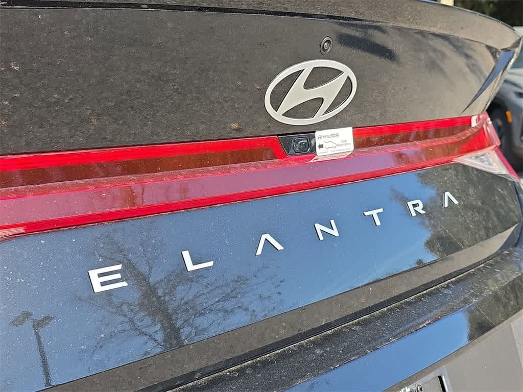 Thumbnail: 2025 Hyundai Elantra - 10