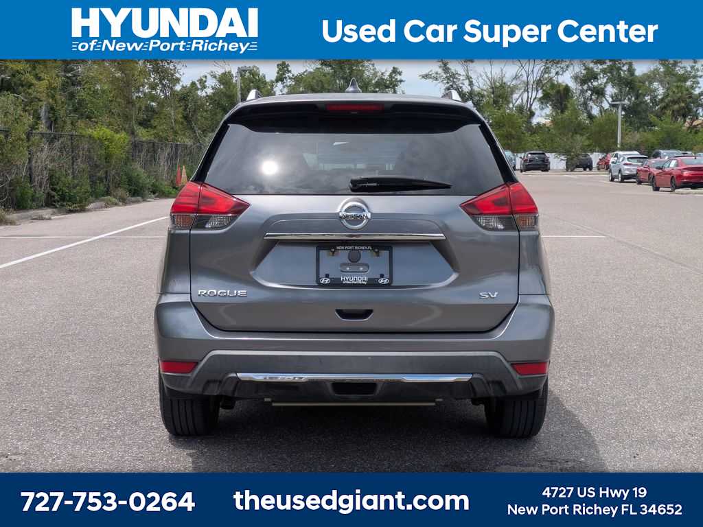 Thumbnail: 2017 Nissan Rogue - 4