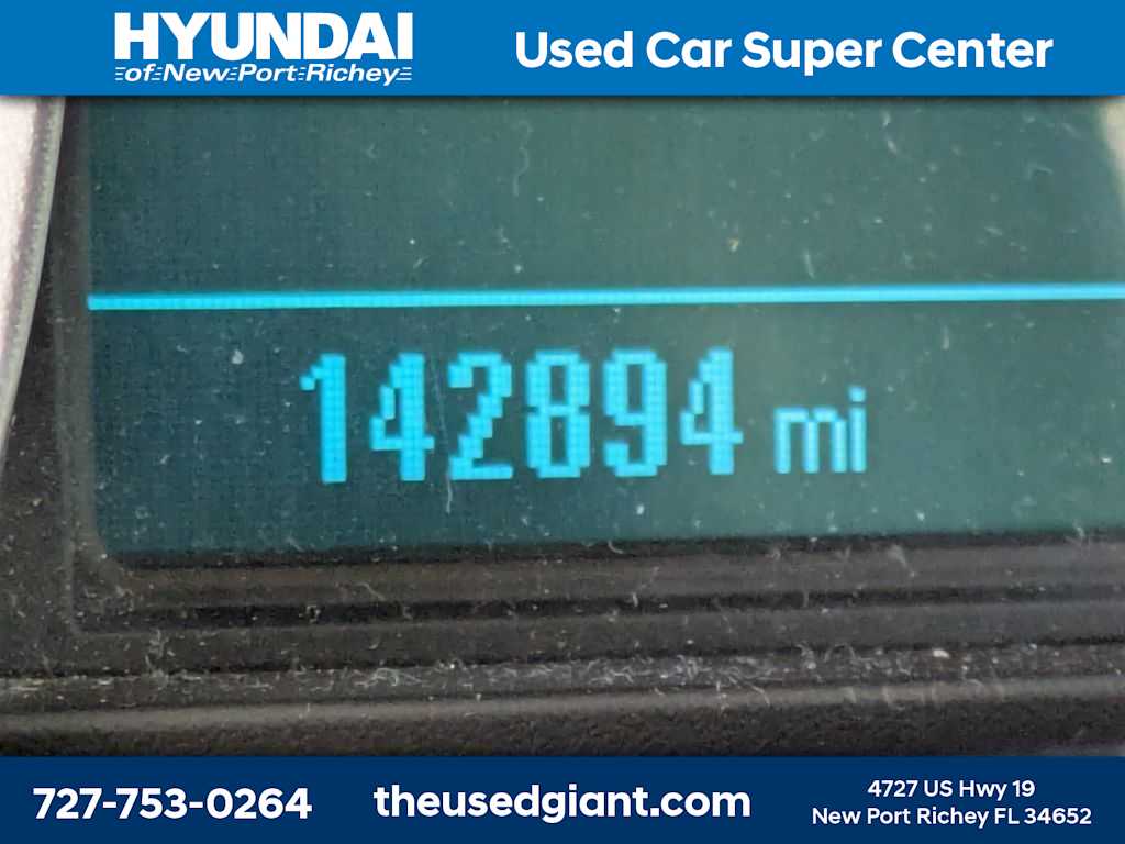 Thumbnail: 2012 Chevrolet Equinox - 11