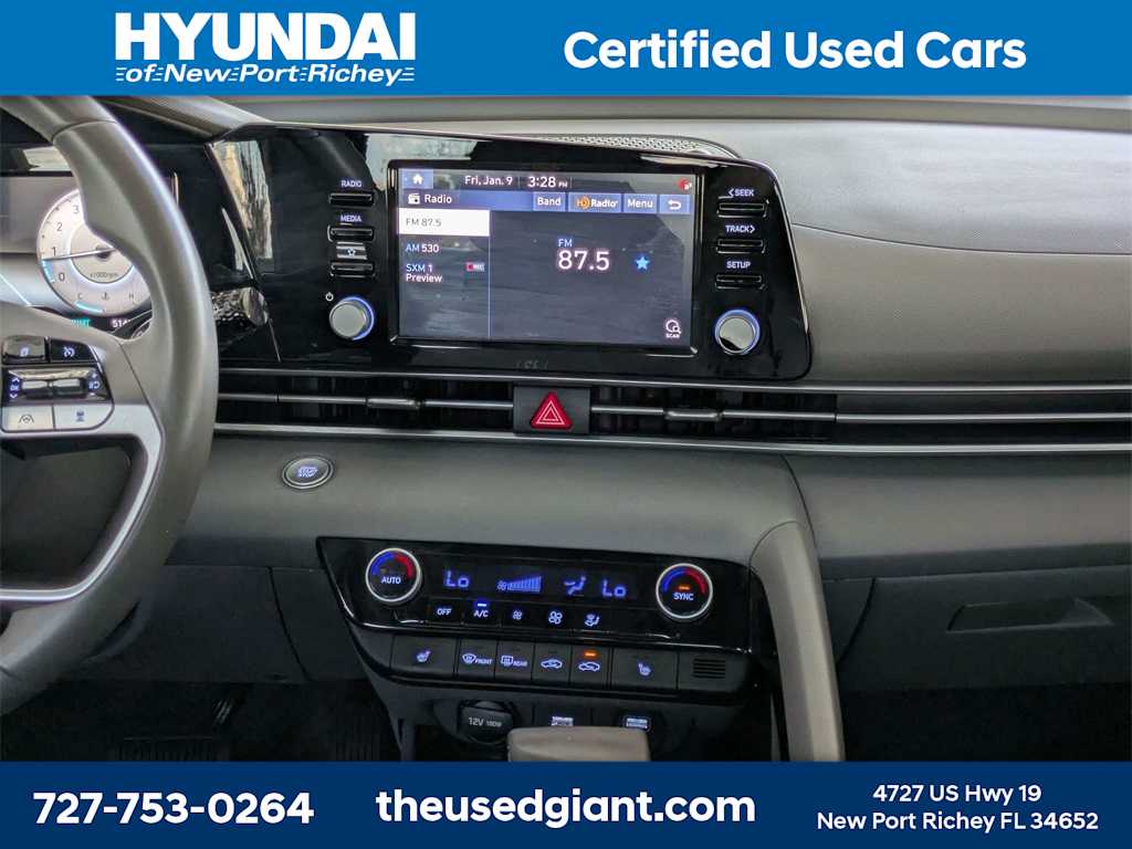 Thumbnail: 2022 Hyundai Elantra - 17