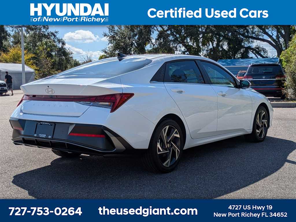 Thumbnail: 2025 Hyundai Elantra - 5