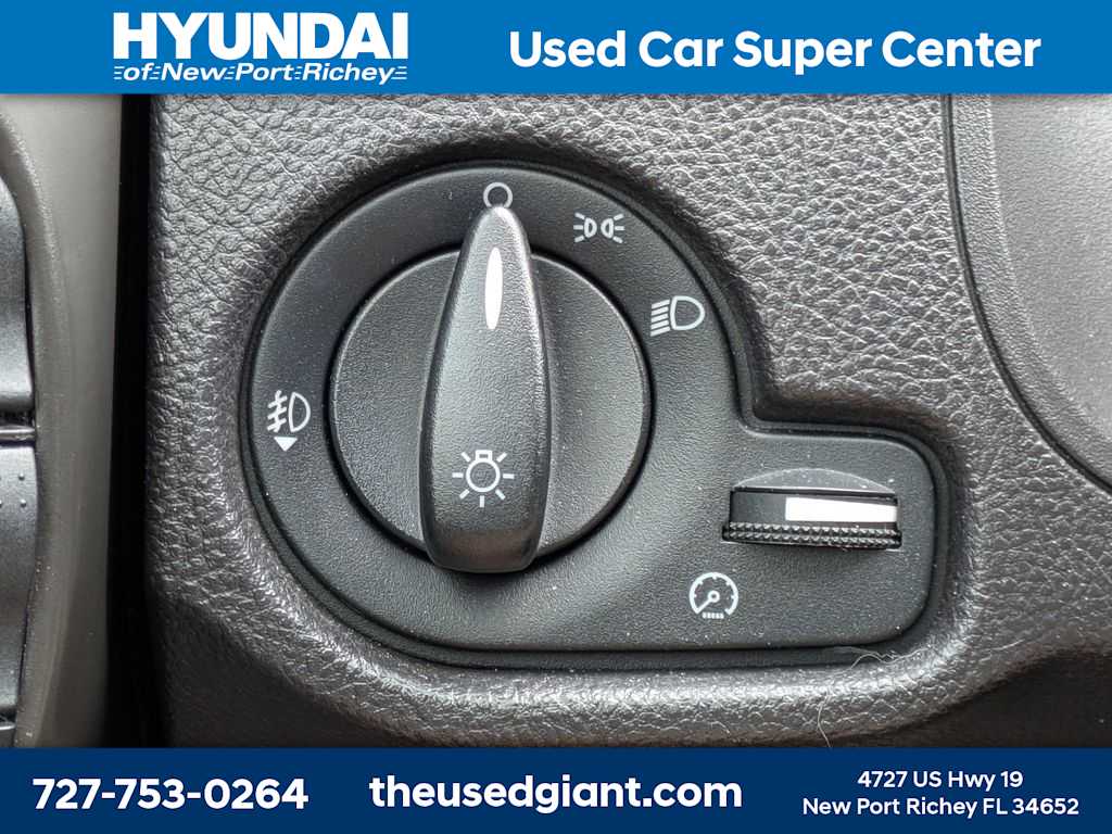 Thumbnail: 2007 Ford Focus - 24