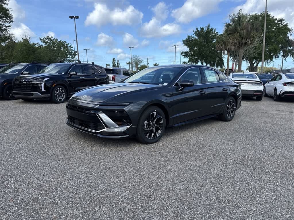 2025 Hyundai Sonata SEL Hero Image