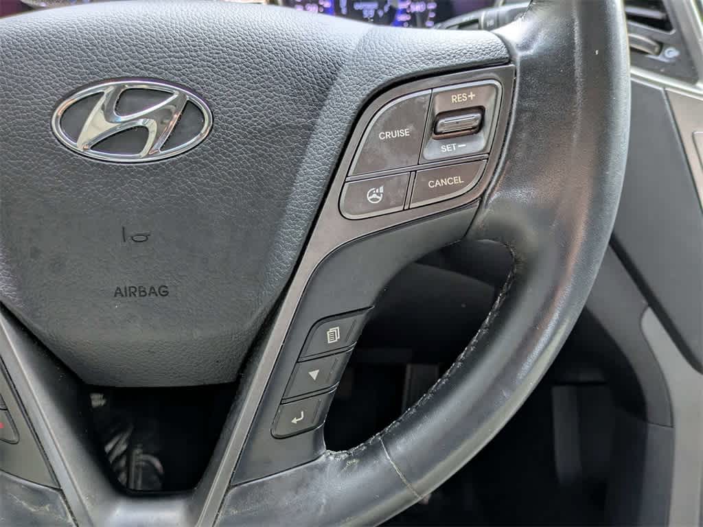 Thumbnail: 2016 Hyundai Santa Fe - 35