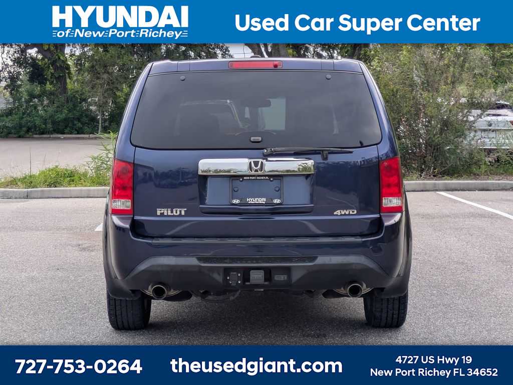 Thumbnail: 2015 Honda Pilot - 7