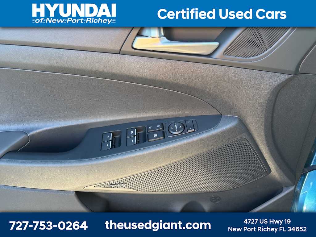 Thumbnail: 2021 Hyundai Tucson - 10