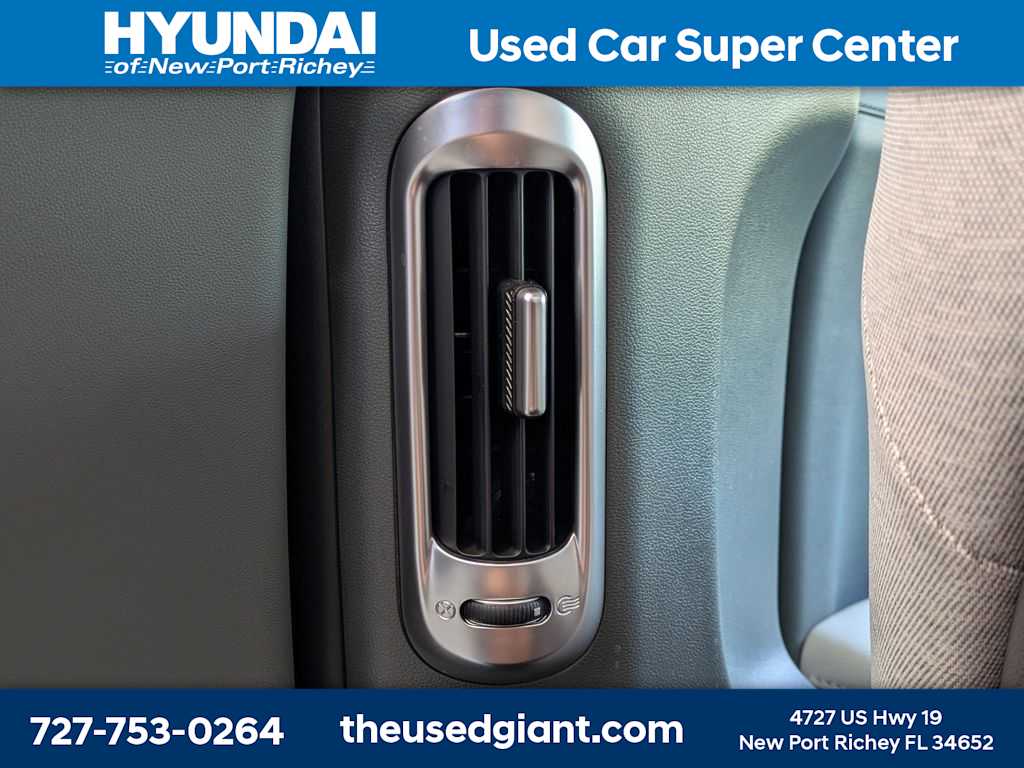 Thumbnail: 2025 Hyundai Ioniq 5 - 18