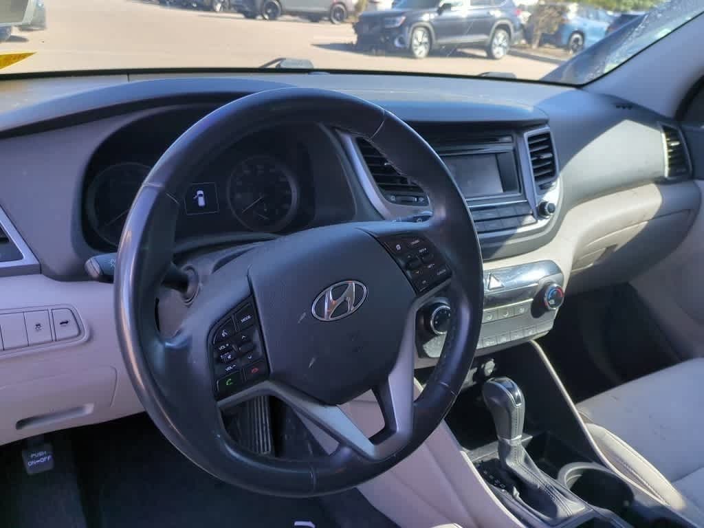 Thumbnail: 2017 Hyundai Tucson - 11