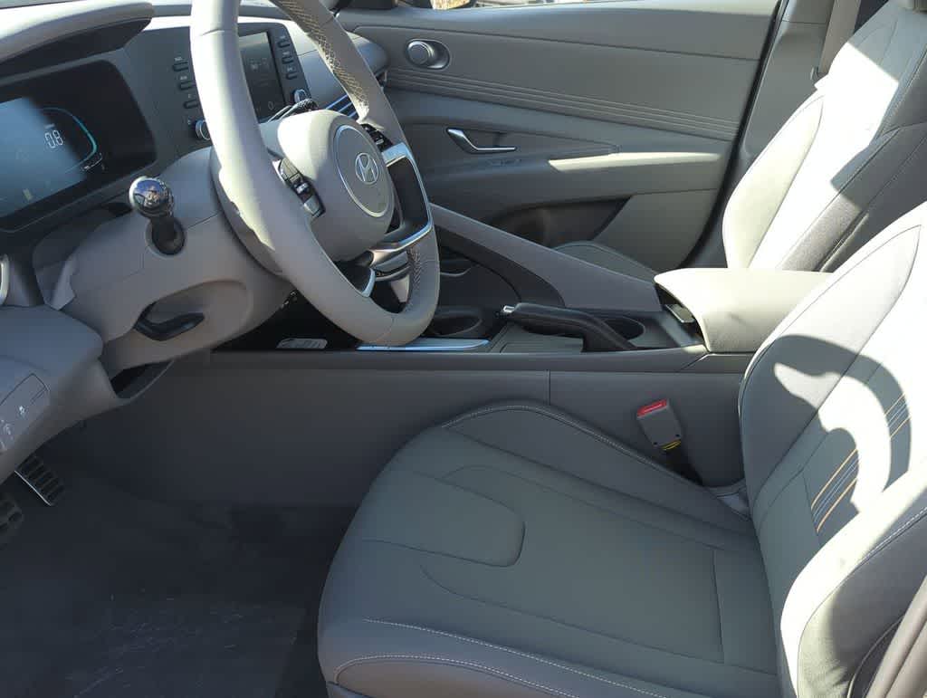 Thumbnail: 2026 Hyundai Elantra - 16