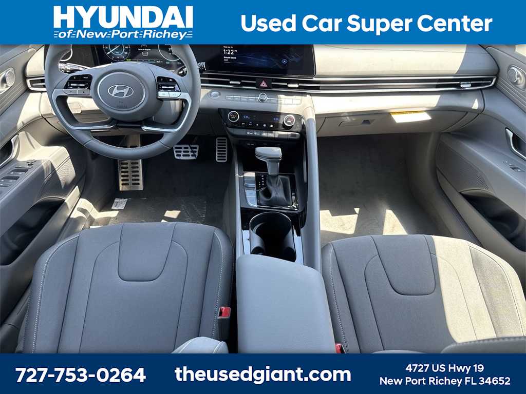 Thumbnail: 2025 Hyundai Elantra - 16