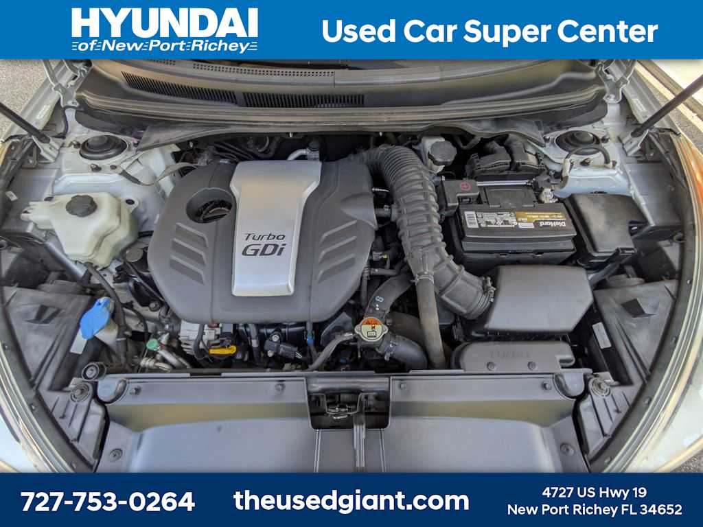 Thumbnail: 2013 Hyundai Veloster - 14