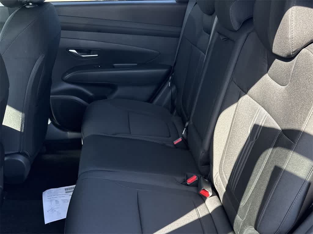 2025 Hyundai Tucson SEL 18
