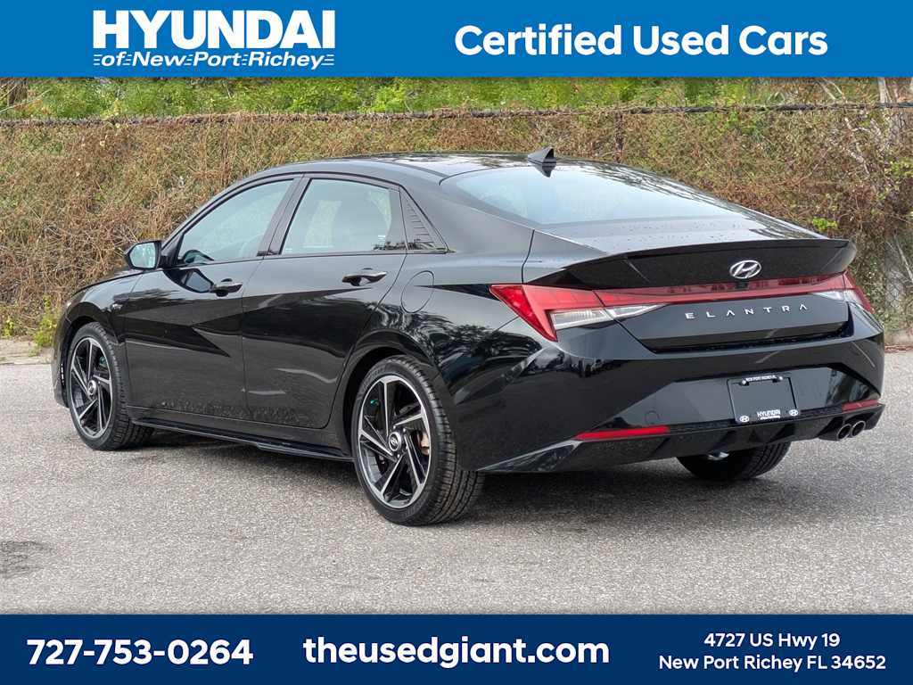 Thumbnail: 2023 Hyundai Elantra - 3