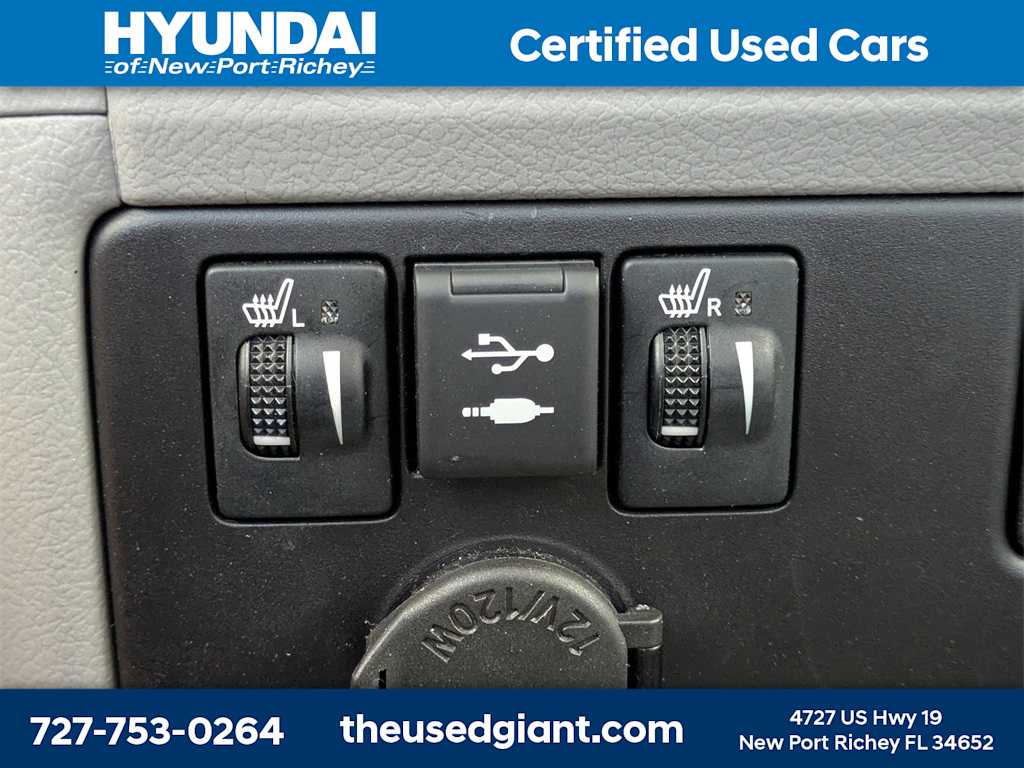 Thumbnail: 2018 Toyota Sienna - 29
