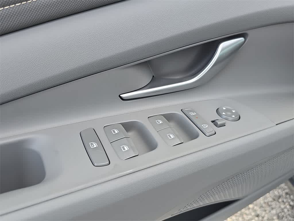 Thumbnail: 2026 Hyundai Elantra - 17