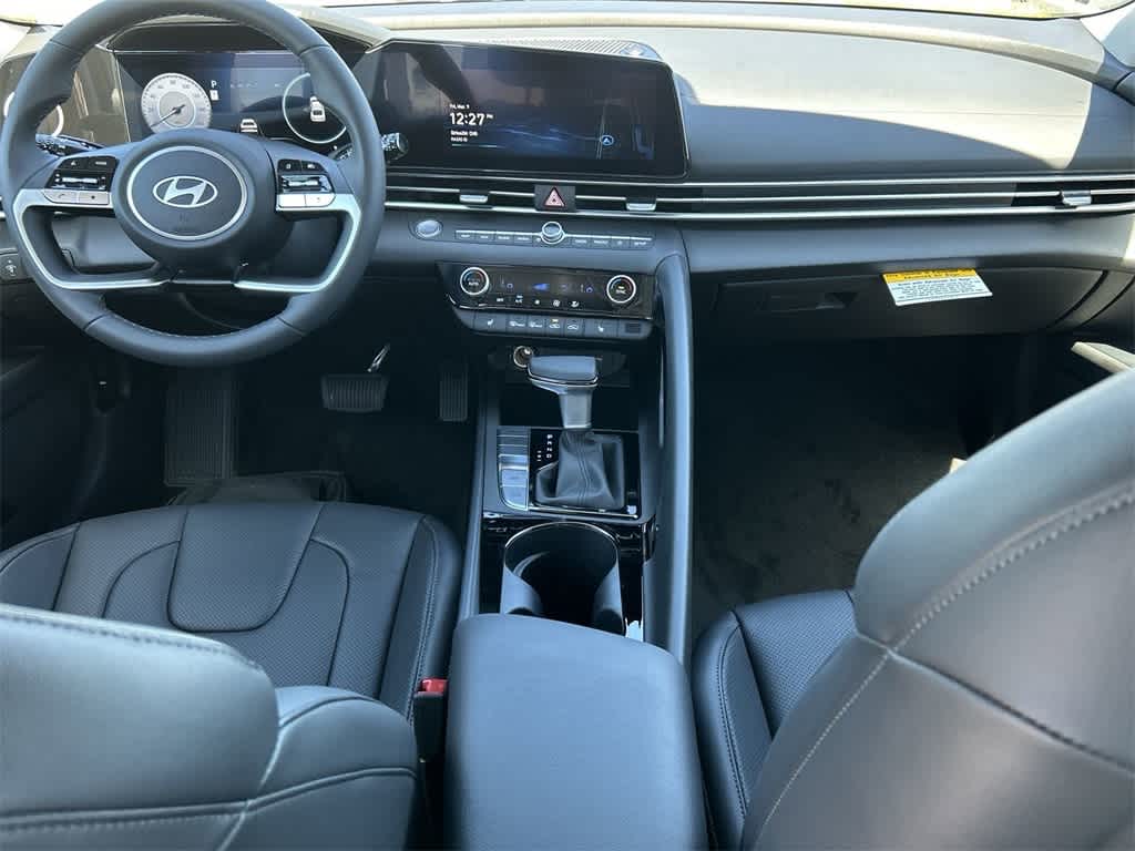 Thumbnail: 2025 Hyundai Elantra - 16