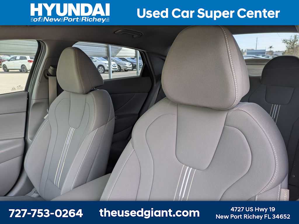 Thumbnail: 2023 Hyundai Elantra - 7