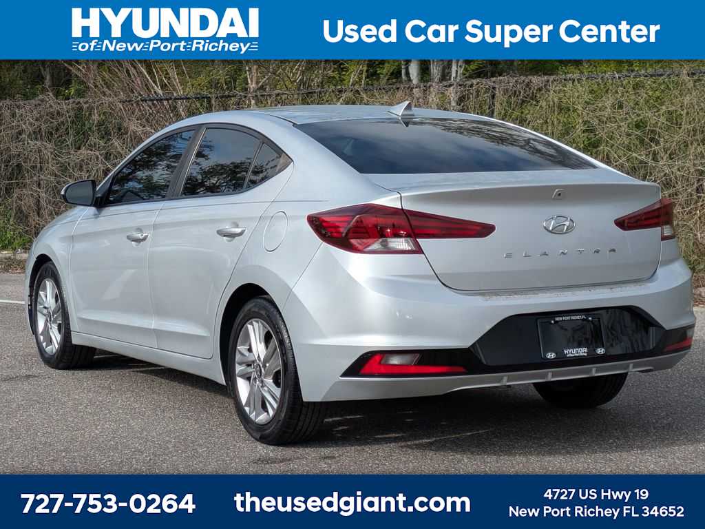 Thumbnail: 2019 Hyundai Elantra - 3