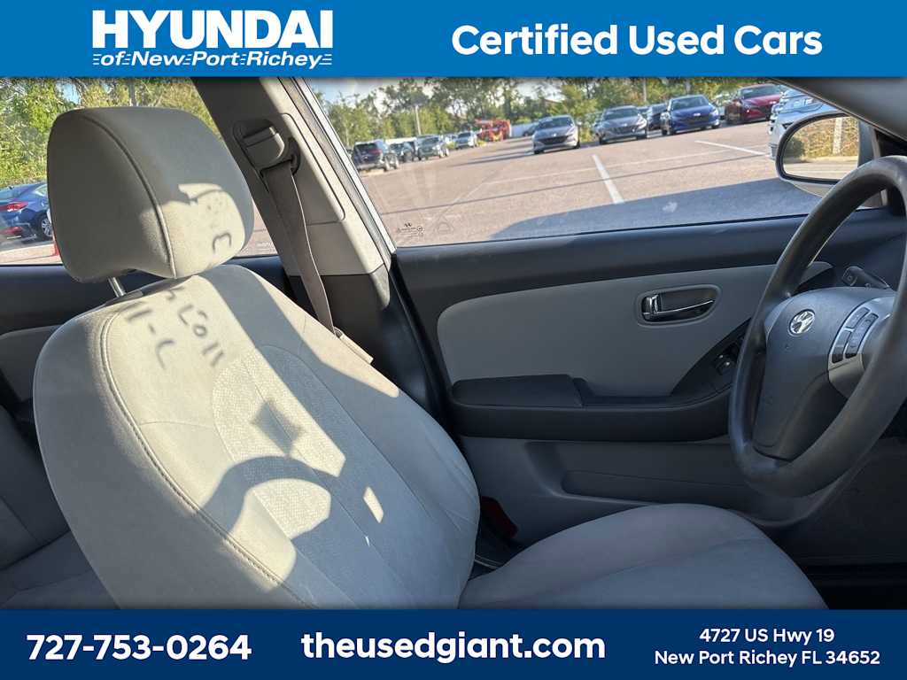 Thumbnail: 2010 Hyundai Elantra - 7