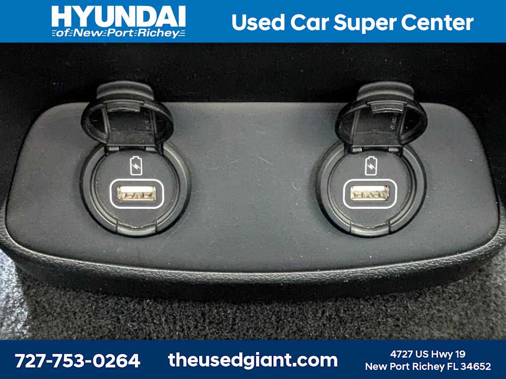 Thumbnail: 2020 Hyundai Santa Fe - 16