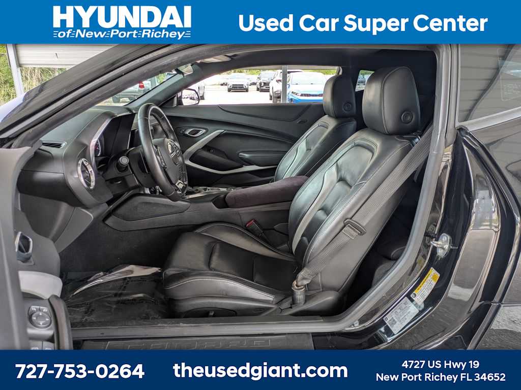 Thumbnail: 2019 Chevrolet Camaro - 17