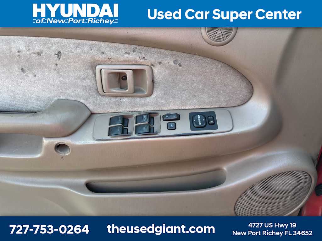 Thumbnail: 2002 Toyota Tacoma - 9